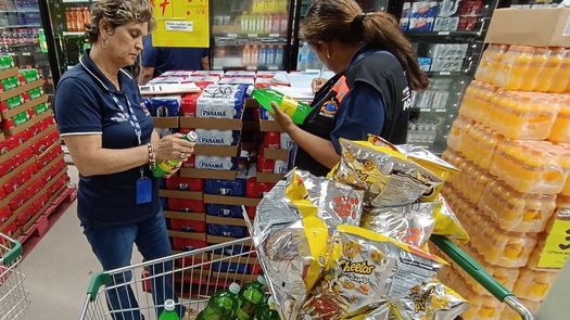 Acodeco decomisa 3,994 productos expirados en segunda fase de operativo navideño