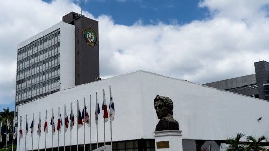 Diputados recomendaron aplicar descuentos para los ausentes, en primer día de sesiones