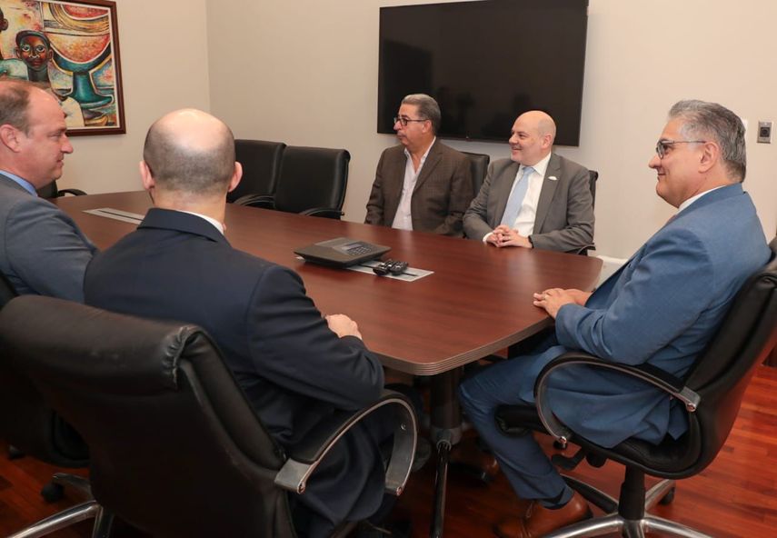 Gobierno panameño recibe a representantes del grupo de inversión EQT