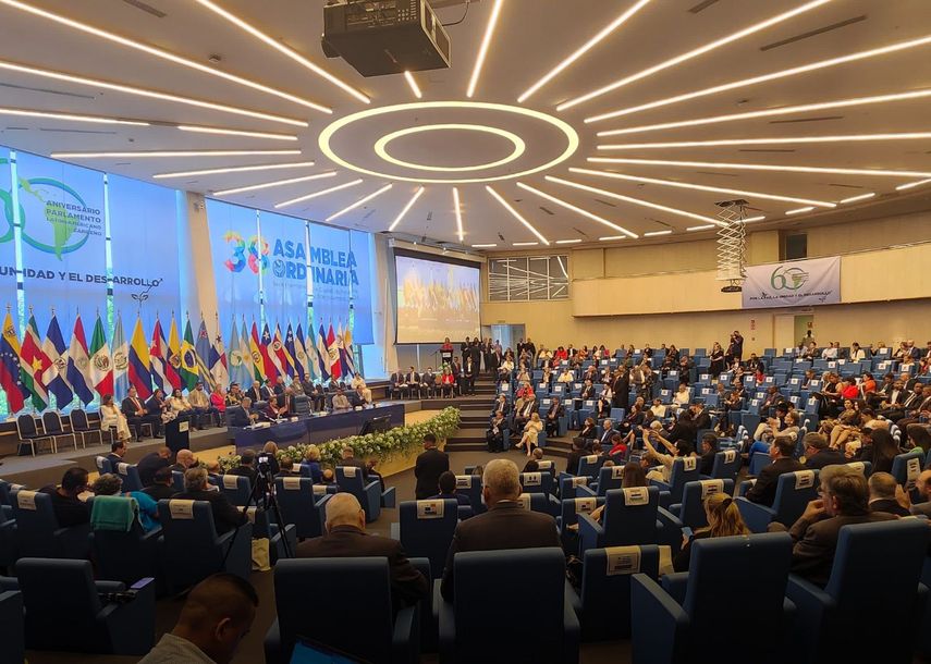 Dana Castañeda estuvo en el acto donde el Parlatino cumplió sus 60 años, en medio de retos regionales. Dana Castañeda estuvo en el acto donde el Parlatino cumplió sus 60 años, en medio de retos regionales.