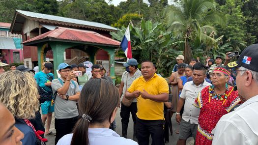 Comitiva del Gobierno se reunió con dirigentes de comunidades en Bocas del Toro