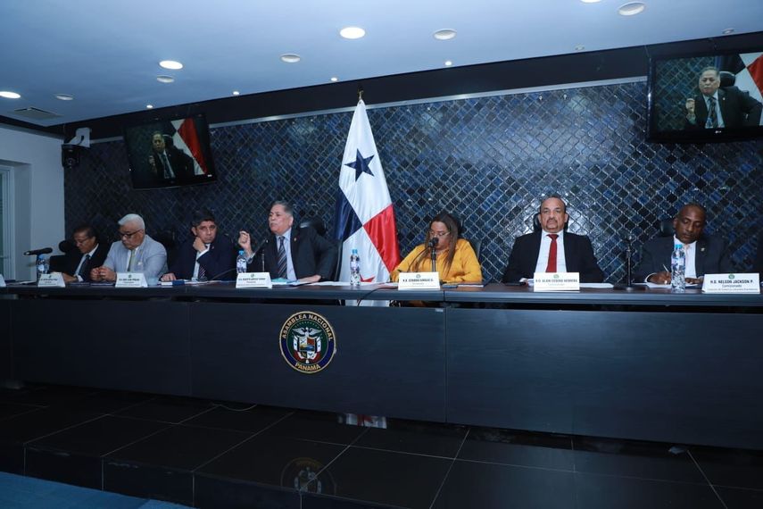 Contrato minero: Asamblea Nacional suspende discusión