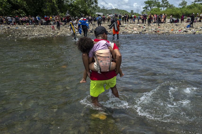 La frontera natural del Darién, de 266 km de largo y 575.000 hectáreas de superficie, se convirtió en corredor obligado para miles de migrantes que, desde Sudamérica, tratan de llegar sin visa a Estados Unidos. | Foto: AFP La frontera natural del Darién, de 266 km de largo y 575.000 hectáreas de superficie, se convirtió en corredor obligado para miles de migrantes que, desde Sudamérica, tratan de llegar sin visa a Estados Unidos. | Foto: AFP