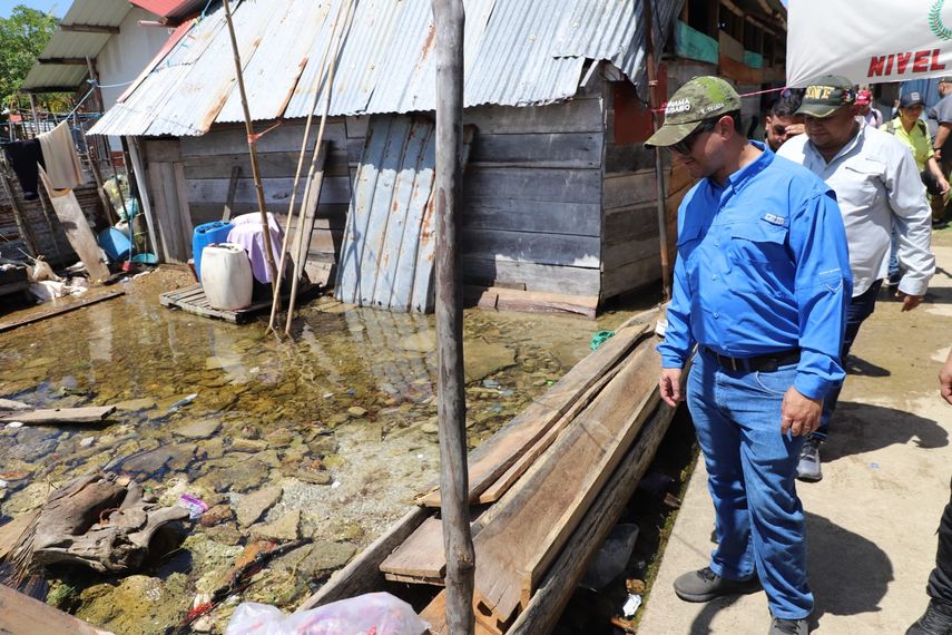 Ministros y embajadores visitan a la comunidad Gardi Sugdup, en Guna Yala. Foto: @MinGobPma Ministros y embajadores visitan a la comunidad Gardi Sugdup, en Guna Yala. Foto: @MinGobPma