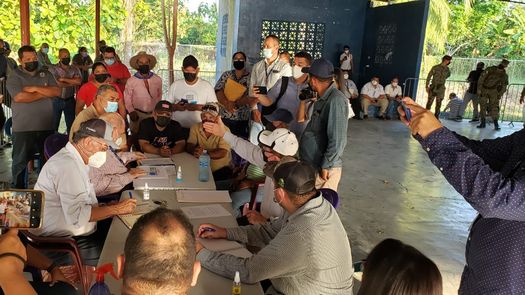 MIDA y productores de plátano de Barú logran acuerdo