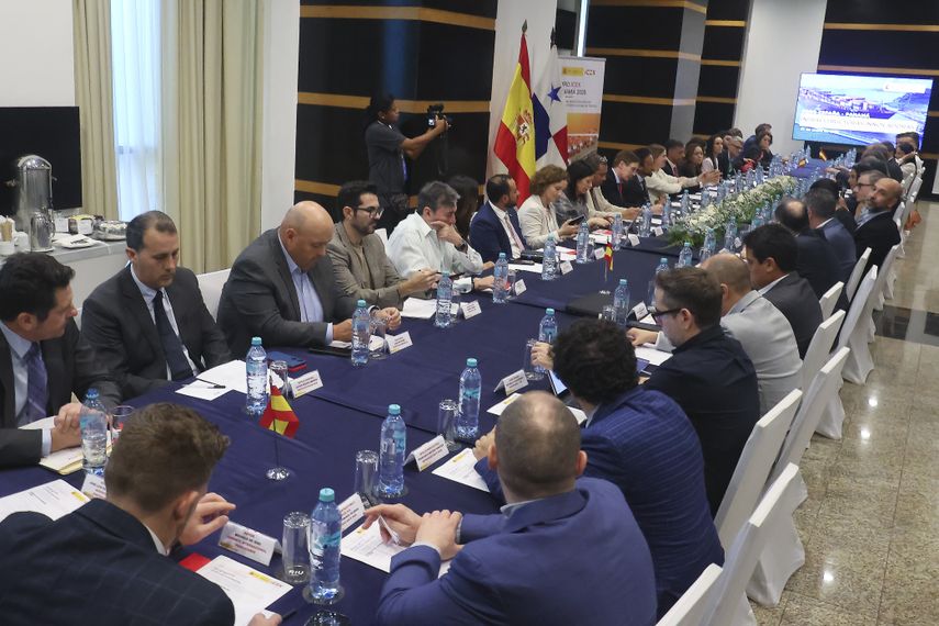 La secretaria de Estado de Comercio de España, Amparo López, dijo este martes que el Foro Económico Internacional América Latina y el Caribe, que se inaugura el miércoles en Panamá, ofrece la oportunidad de poner en valor la importancia del orden multilateral basado en reglas, frente a las políticas proteccionistas. La secretaria de Estado de Comercio de España, Amparo López, dijo este martes que el Foro Económico Internacional América Latina y el Caribe, que se inaugura el miércoles en Panamá, ofrece la oportunidad de poner en valor la importancia del orden multilateral basado en reglas, frente a las políticas proteccionistas.