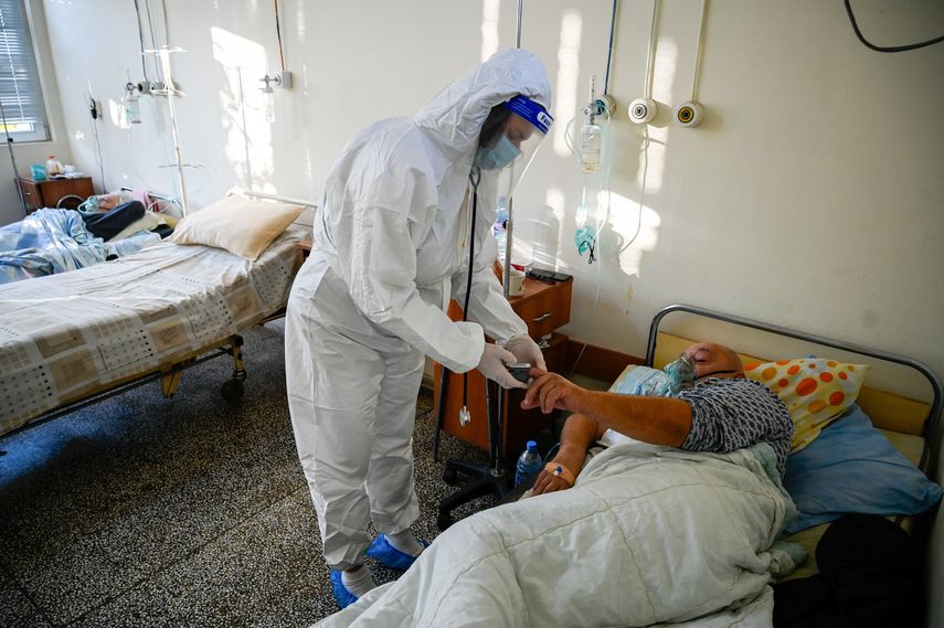 Pandemia: Balance mundial de covid-19 deja 4.926.579 decesos