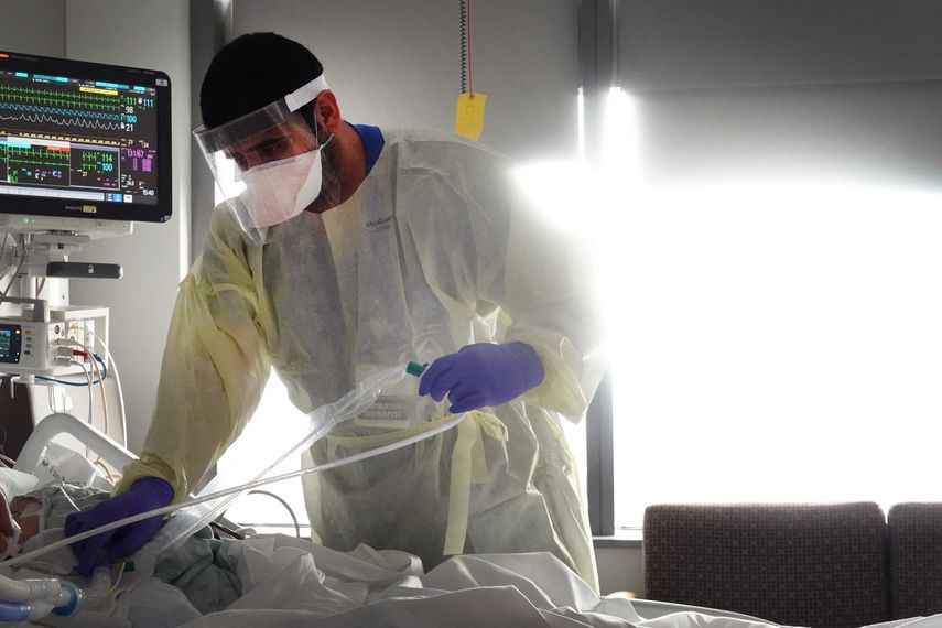 Bajan casos de Covid-19 en varios países pero suben muertes