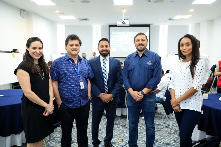 El marco estratégico es un instrumento normativo que permite atender financieramente un evento catastrófico, a través de diferentes instrumentos financieros que se utilizan ya sea deudas, traslados de partidas, pólizas de seguros e incluye fondos que pueden ser utilizados del Fondo de Ahorro de Panamá. El marco estratégico es un instrumento normativo que permite atender financieramente un evento catastrófico, a través de diferentes instrumentos financieros que se utilizan ya sea deudas, traslados de partidas, pólizas de seguros e incluye fondos que pueden ser utilizados del Fondo de Ahorro de Panamá.