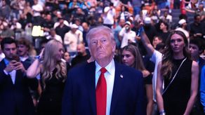 Donald Trump ordenó este domingo el bloqueo naval del estrecho de Ormuz tras denunciar que Irán mantuvo una postura inflexible sobre sus ambiciones nucleares en las negociaciones en Pakistán para poner fin a seis semanas de guerra en Oriente Medio.