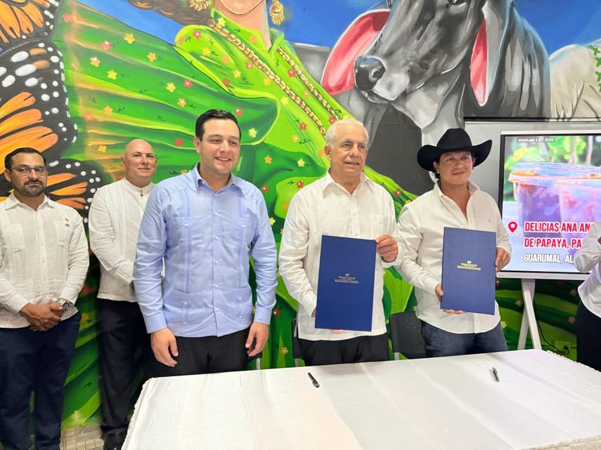 El Ministerio de Desarrollo Agropecuario (MIDA) de Panamá y la Asociación de Exportación de Genética de Ganado de los Estados Unidos firmaron un acuerdo con el objetivo de que los pequeños productores pecuarios panameños puedan tomar decisiones informadas con relación a la genética pecuaria y los sistemas de producción.