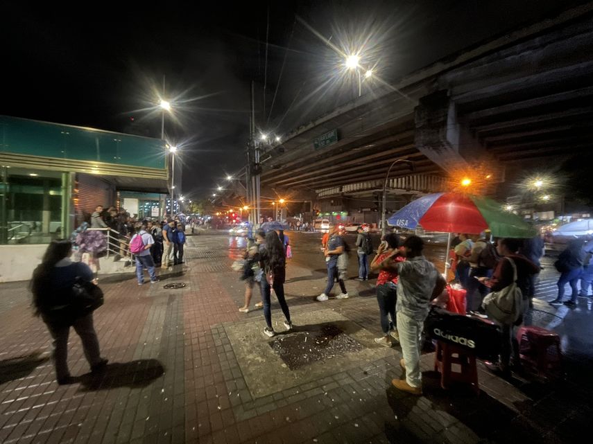 Panamá amaneció desde tempranas horas de este martes 24 de octubre con nuevas protestas y cierres de calles en varios puntos de la capital y del interior del país. Panamá amaneció desde tempranas horas de este martes 24 de octubre con nuevas protestas y cierres de calles en varios puntos de la capital y del interior del país.