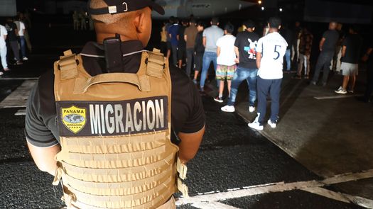 Panamá deportó primer grupo de migrantes ecuatorianos dentro de acuerdo con EEUU
