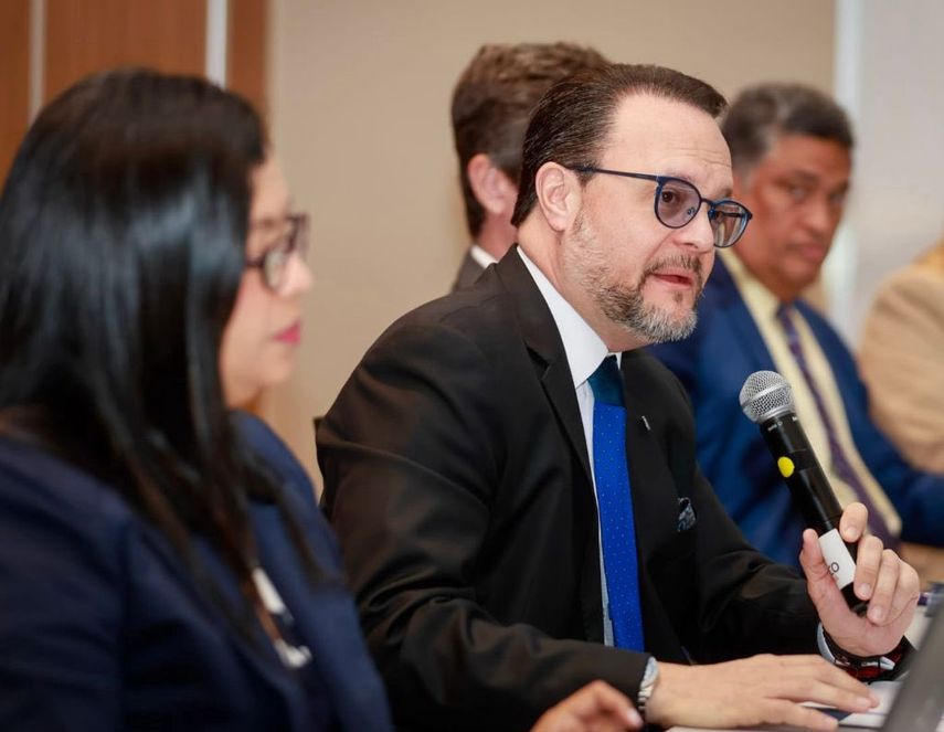 El titular del MICI escuchó las inquietudes de los empresarios. El titular del MICI escuchó las inquietudes de los empresarios.