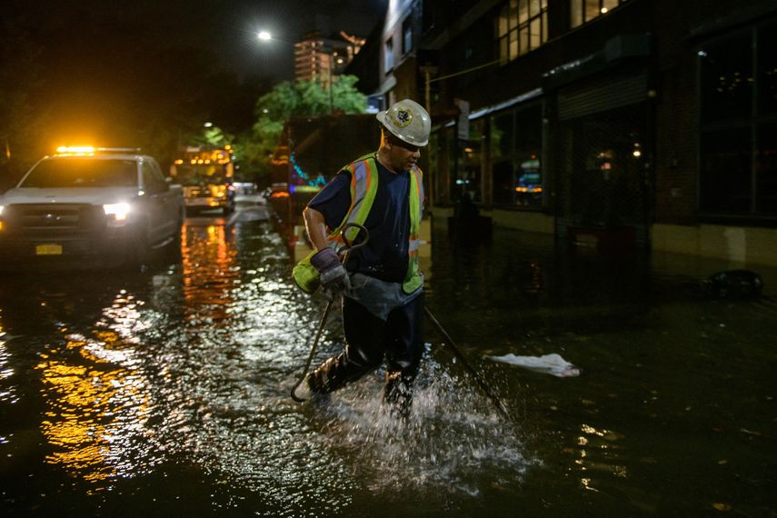 Seg&uacute;n la trayectoria prevista, se espera que el ojo del Hurac&aacute;n Nicholas "se desplace sobre el extremo sureste de Texas este martes.