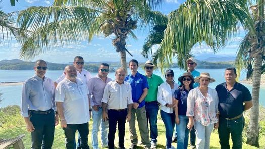 Durante el encuentro visitaron las obras de rehabilitación del proyecto de diseño, construcción y financiamiento de la carretera Panamericana (CPA), y que llega a la zona costera de Boca Chica.