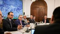 El presidente de la República, José Raúl Mulino, se reunió con empresarios del sector pesquero de exportación, quienes presentaron una propuesta para incrementar el crecimiento del mercado, a través de la revisión y discusión de regulaciones para potenciar su posicionamiento como el principal rubro de exportación del país. El presidente de la República, José Raúl Mulino, se reunió con empresarios del sector pesquero de exportación, quienes presentaron una propuesta para incrementar el crecimiento del mercado, a través de la revisión y discusión de regulaciones para potenciar su posicionamiento como el principal rubro de exportación del país.
