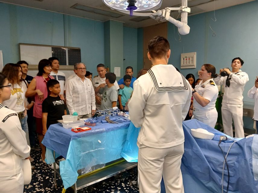 Más de 1,500 personas en Colón beneficiadas por atenciones del buque Hospital USNS Comfort