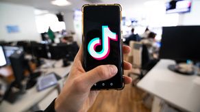 TikTok vetará los filtros de belleza a los menores de 18 tras denuncias por salud mental