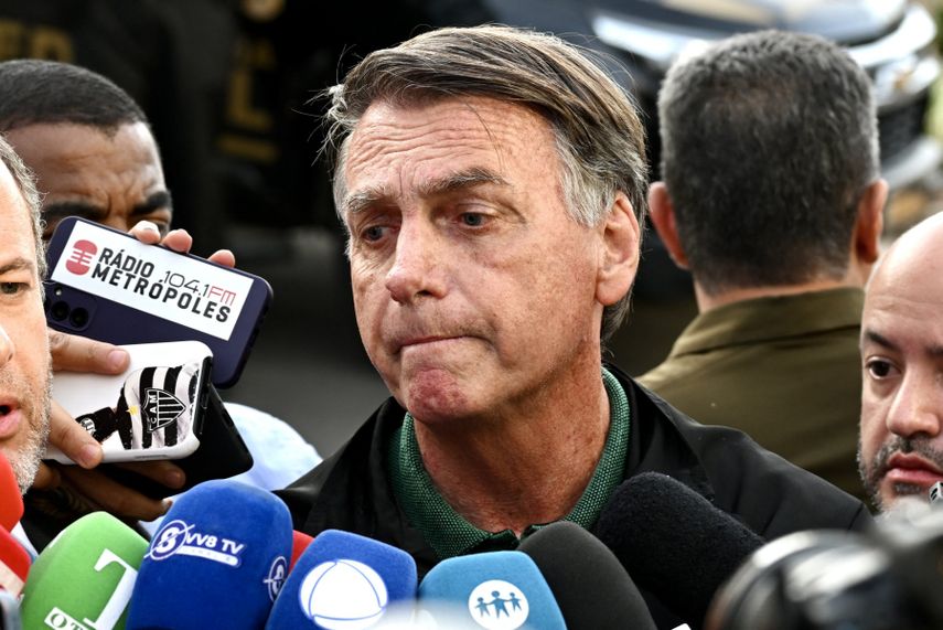 Bolsonaro busca anular condena de 27 años