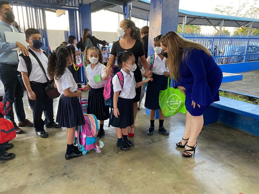 Chiriquí: Más de 111 mil estudiantes inician el año escolar