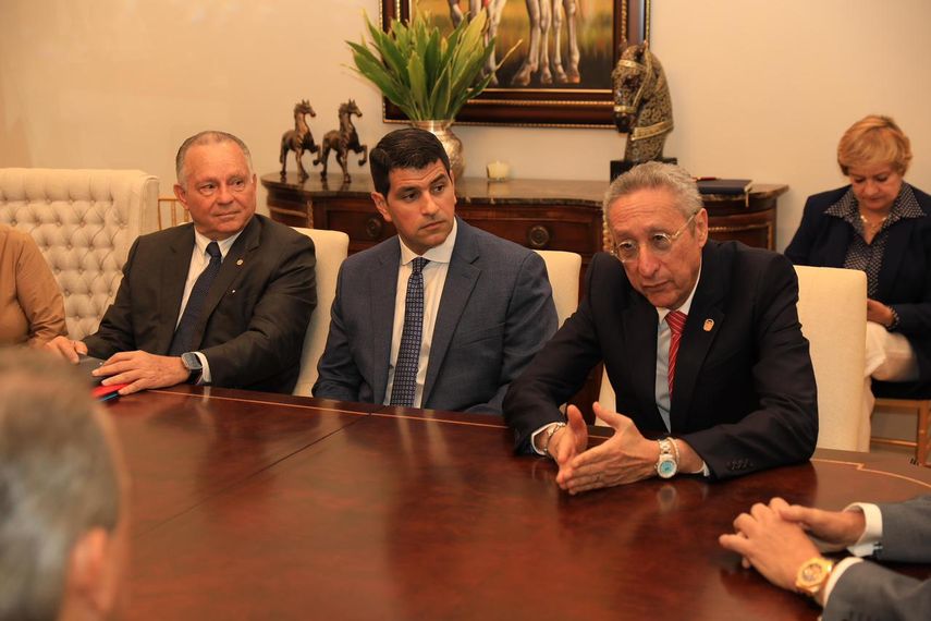 Mulino se reunió con miembros del Consejo de Relaciones Exteriores