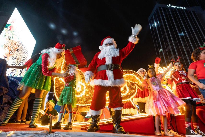 Desfile de Navidad deja más de $10 millones en derrama económica y más de 350 mil asistentes