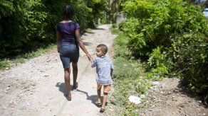 Mujeres de Haití buscan apoyo para hijos de cascos azules