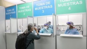 OPS considera innecesario exigir pruebas de covid-19 para reanudar viajes