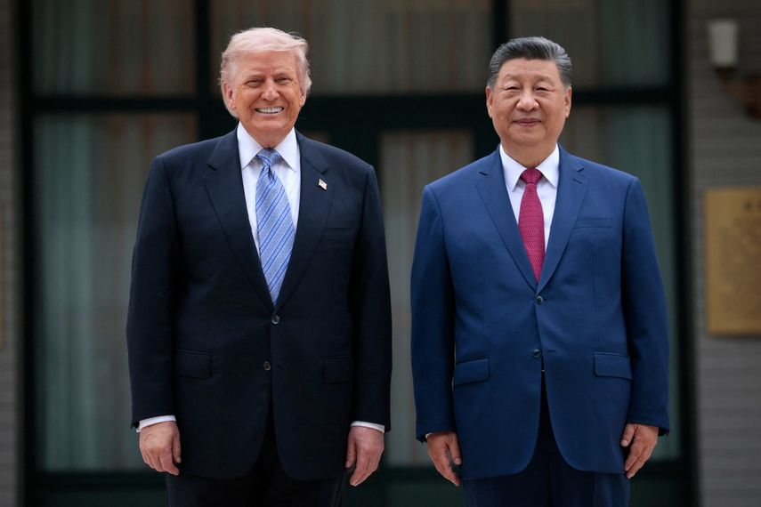 Trump deja China tras anunciar acuerdos comerciales fantásticos
