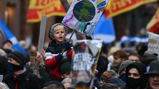 Cambio climático reúne a miles de jóvenes en Glasgow