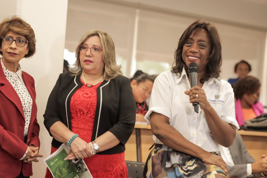 Meduca anuncia que el 92% de los centros educativos desarrollan sus clases con normalidad