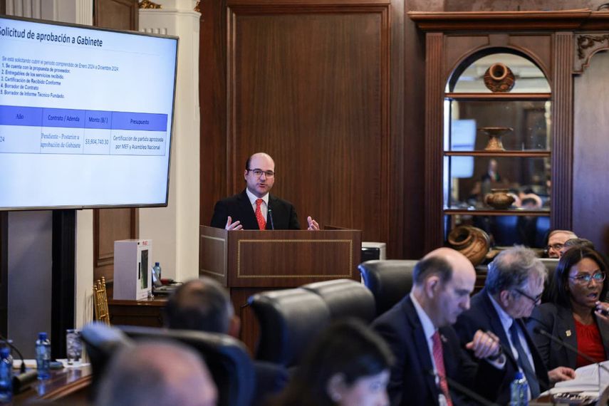 El administrador de la AIG, Adolfo F&aacute;brega, sustent&oacute; la contrataci&oacute;n para el Sistema Penal Acusatorio.