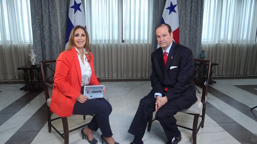 El Canciller de la República, Javier Martínez Acha, destacó que están dispuestos a ofrecer asilo político a Maduro de forma transitoria. El Canciller de la República, Javier Martínez Acha, destacó que están dispuestos a ofrecer asilo político a Maduro de forma transitoria.