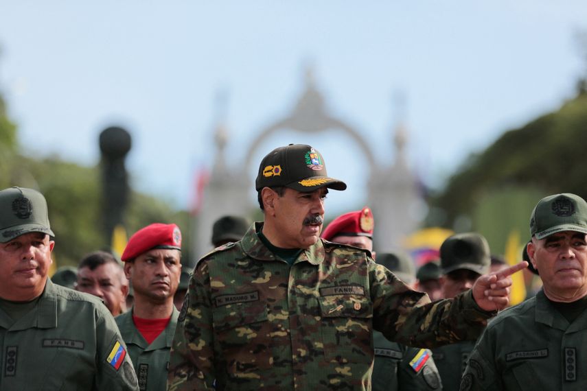 Nicolás Maduro agradece lealtad de militares de Venezuela