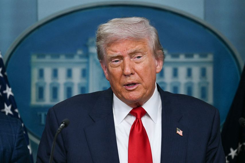 Trump rechaza rumores sobre su salud como noticias falsas