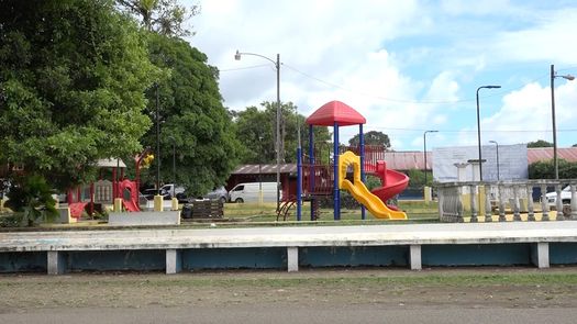 En la mayoría de los parques y plazas de San Félix hay problemas con las luminarias que se dañan y no son reemplazadas, creando también una situación de inseguridad cuando es de noche.