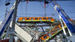 México dará 2 mil dólares a familiares de víctimas de accidente en metro