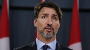 Trudeau pide a Irán que envíe a Francia cajas negras del avión abatido