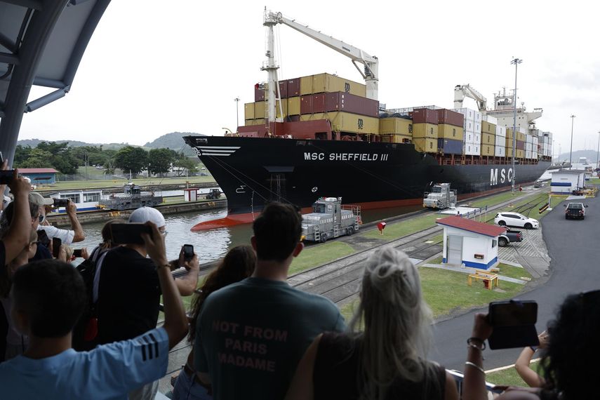 Canal de Panamá aplica nueva reducción del calado para enfrentar la sequía por El Niño