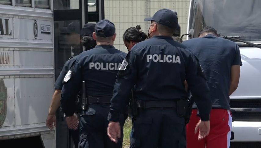 GORRA POLICIA INVESTIGACIONES - Maribel Equipos