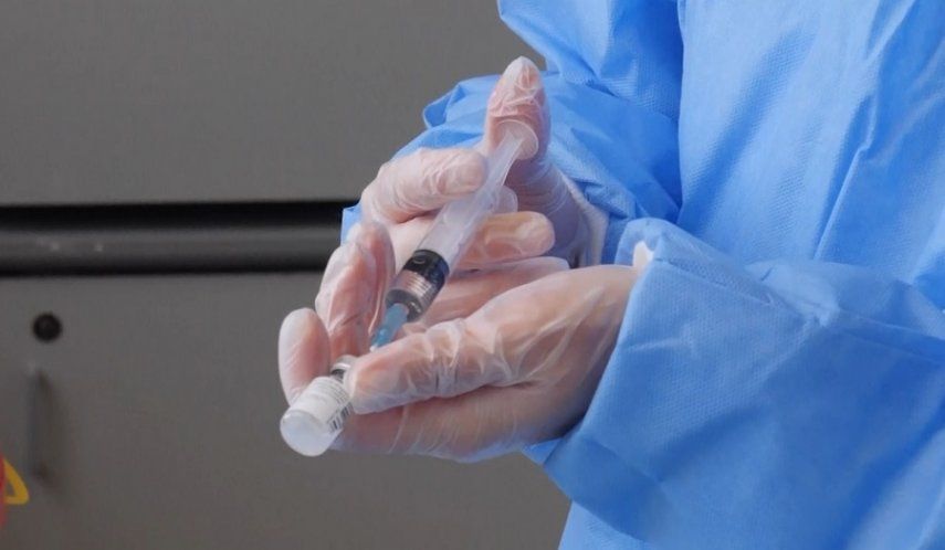 La EMA empieza a evaluar vacuna de coronavirus para jóvenes de 12-15 años