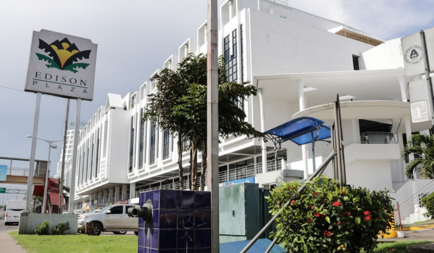 El Ministerio de Trabajo y Desarrollo Laboral Mitradel actualizó la normativa que reglamenta los artículos 17, 18 y 19 del Código de Trabajo. 