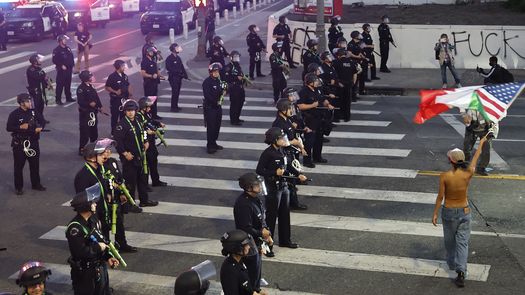 EEUU pone fin a la extensión automática de los permisos de trabajo para ciertos migrantes EEUU pone fin a la extensión automática de los permisos de trabajo para ciertos migrantes