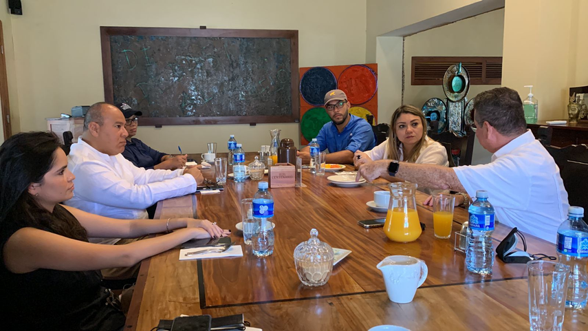 Reunión entre Camtur y Mitradel