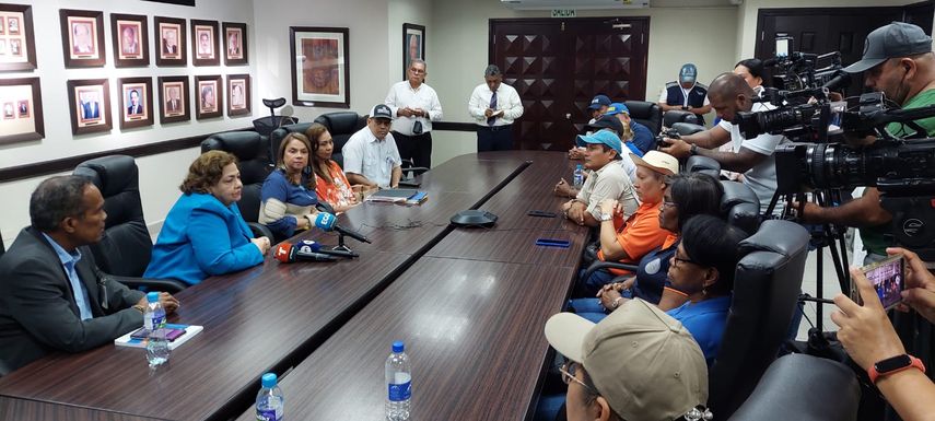 El Meduca durante los primeros d&iacute;as del a&ntilde;o escolar 2023 nombr&oacute; a m&aacute;s de 8,400 docentes instructores.