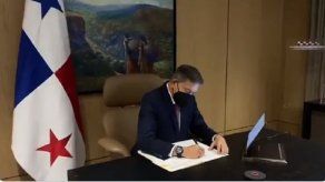 Presidente sanciona ley que busca erradicar la violencia política contra la mujer