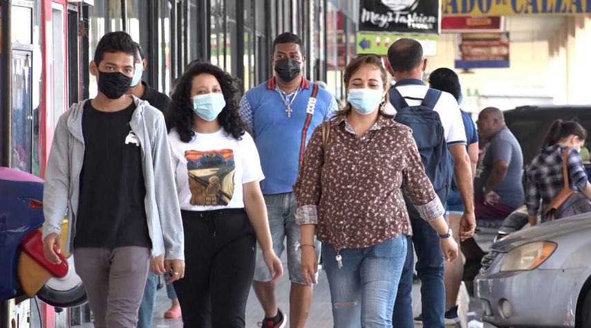 Los casos de covid-19 en Panamá están reflejando una tendencia a la baja.