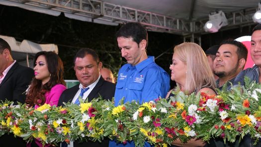 Tierras Altas: Inauguran la Parada de las Flores