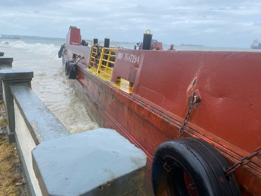 AMP y Senan mantienen monitoreo sobre naves encalladas en costas de Colón